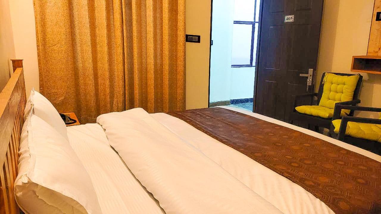 Hotel Oakland Landour Mussoorie Exteriör bild