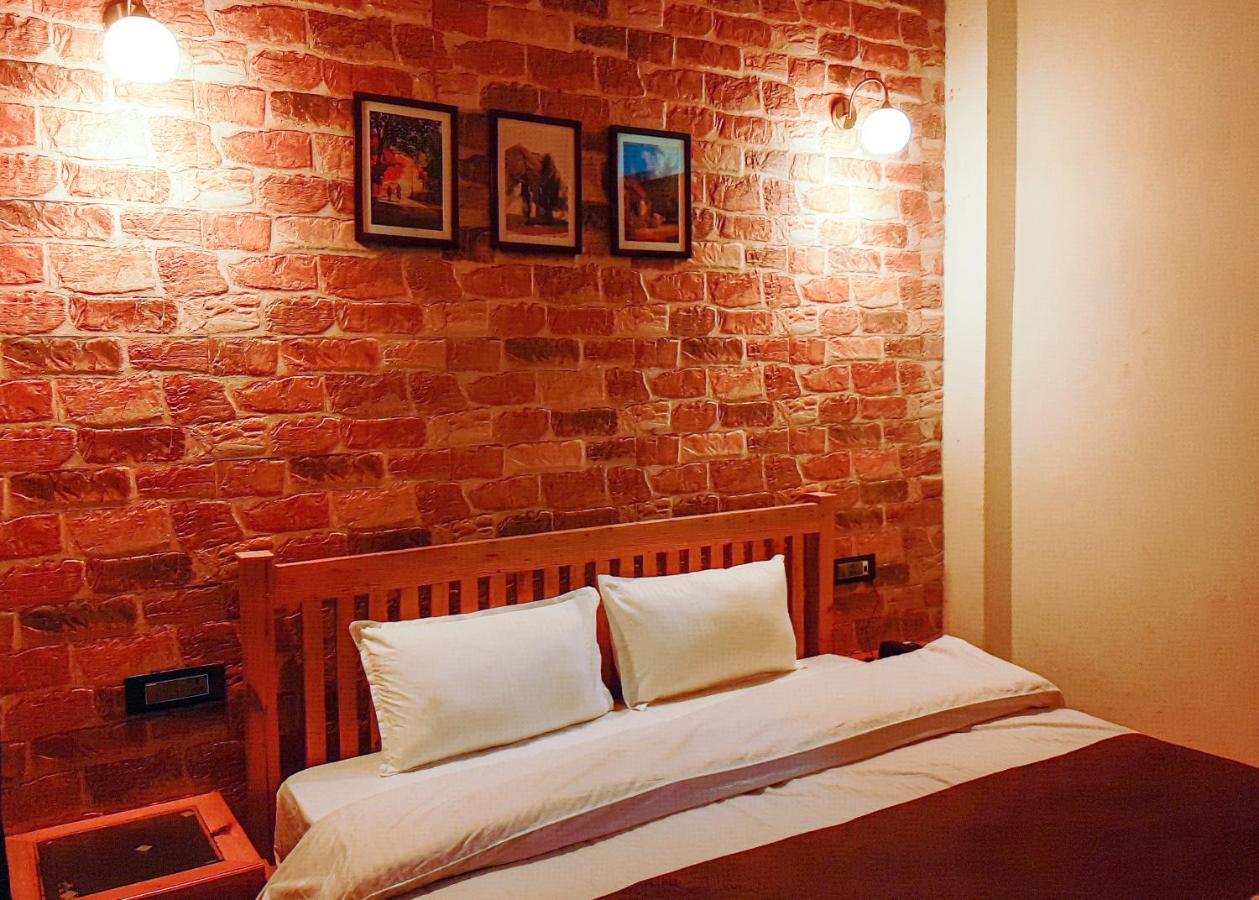 Hotel Oakland Landour Mussoorie Exteriör bild