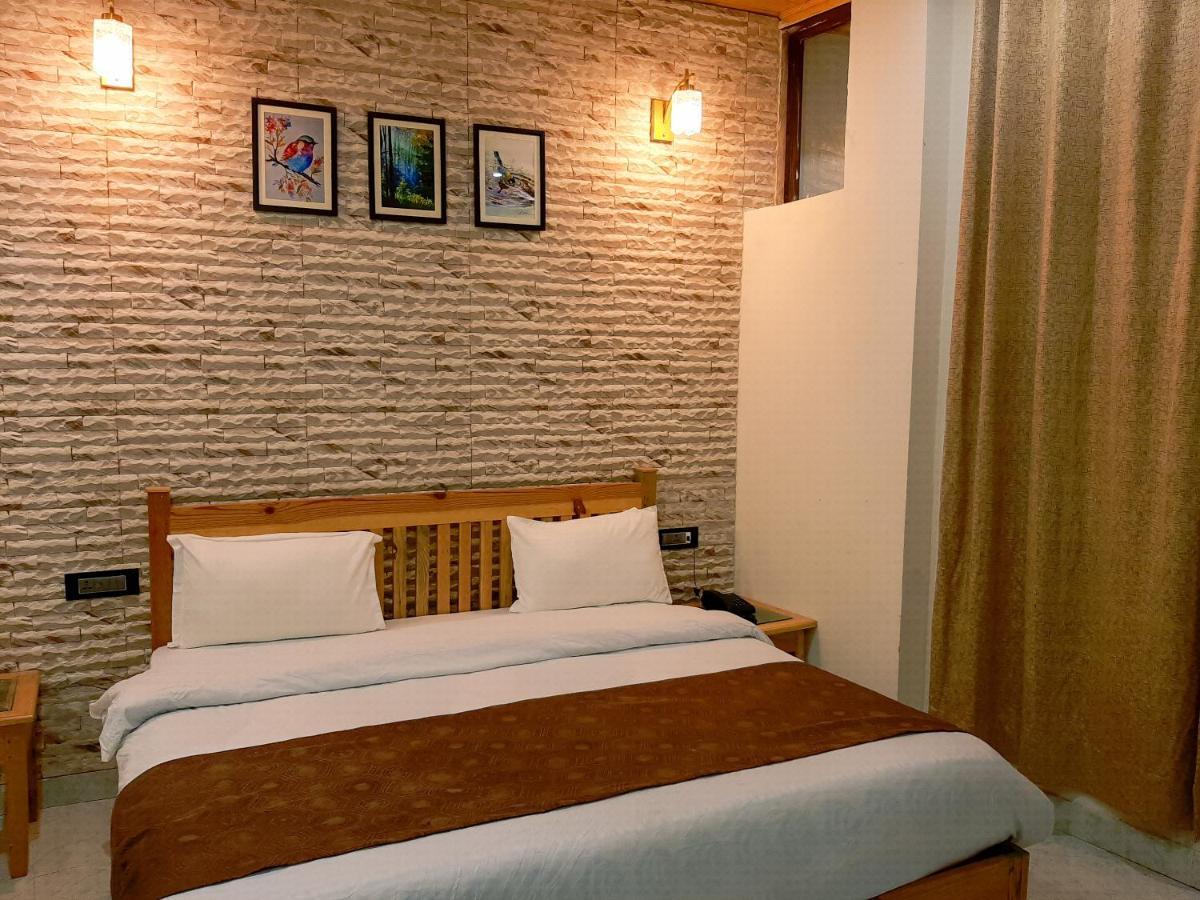 Hotel Oakland Landour Mussoorie Exteriör bild